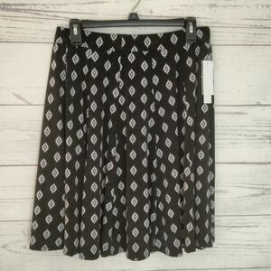 Elegant Black and White Patterned Skirt